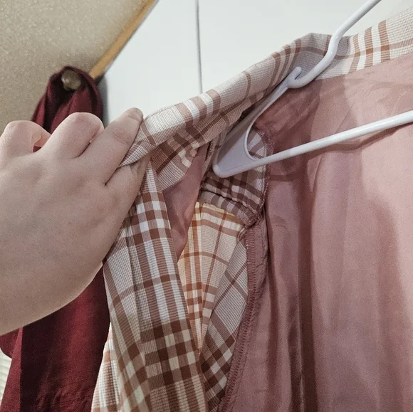 Jodifl Womens Pink Plaid Plus Size Blazer With Built In Shoulder Pads! - Picture 6 of 6